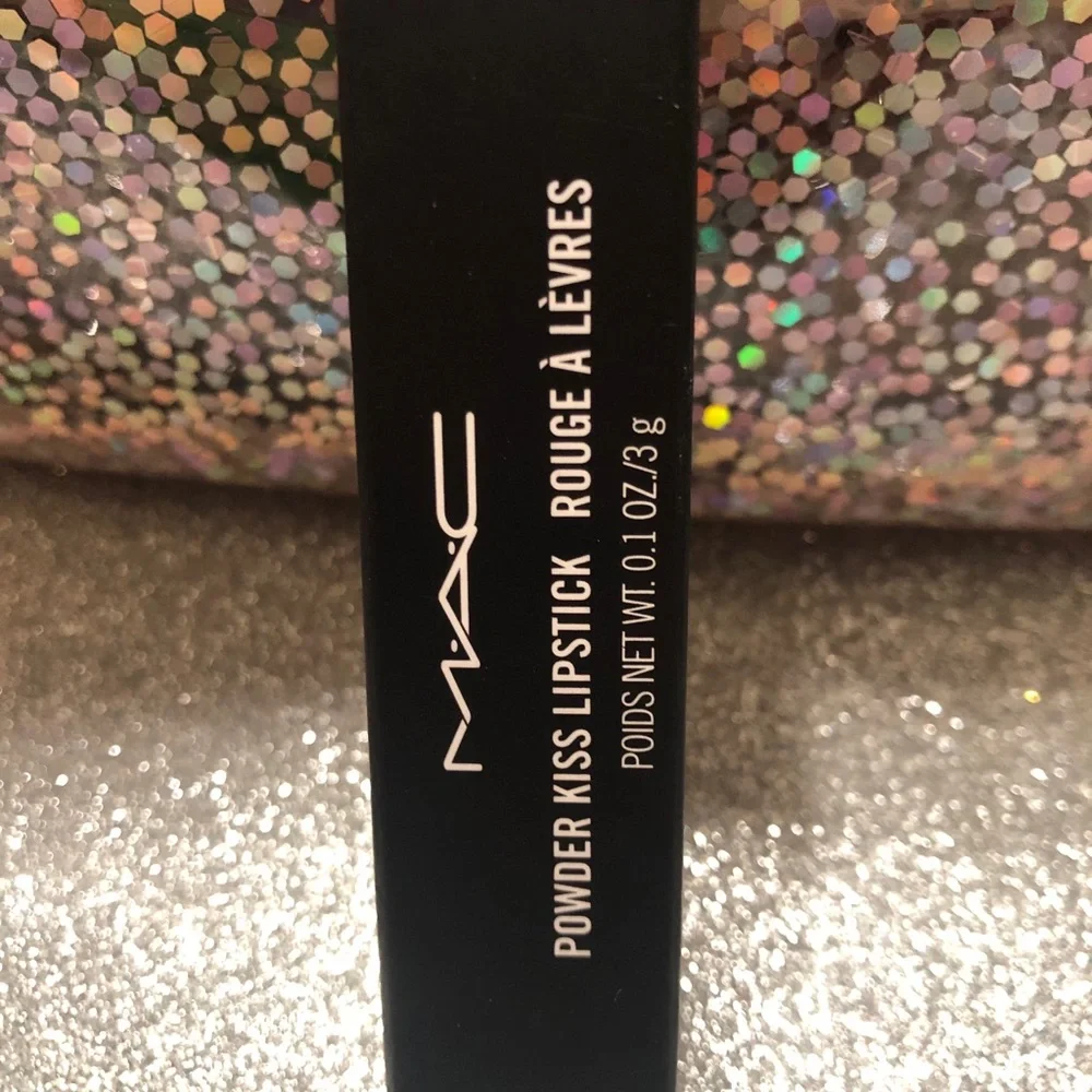BNIB! MAC Powder KISS Lipstick Devoted to Chili 316